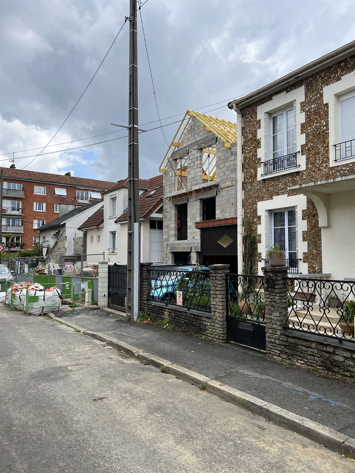 La maison sur rue, gros œuvre