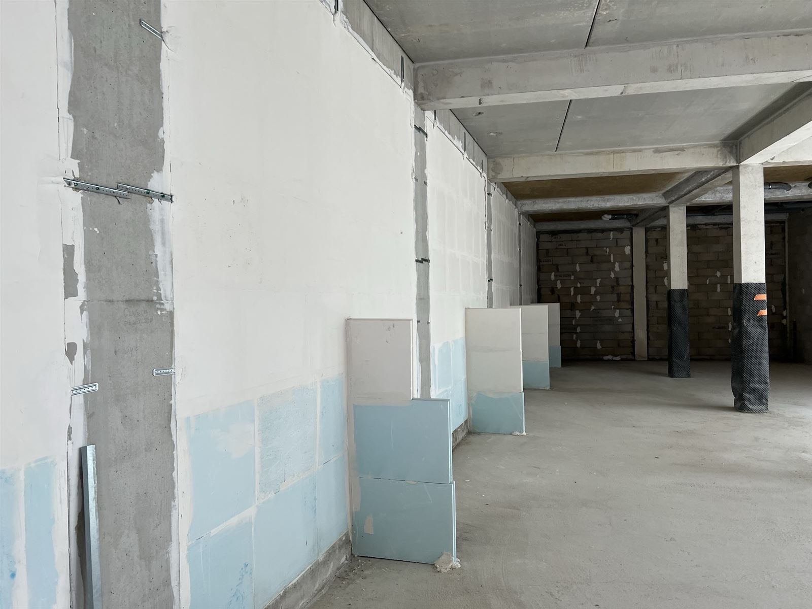 La façade en carreaux de plâtre, avant travaux