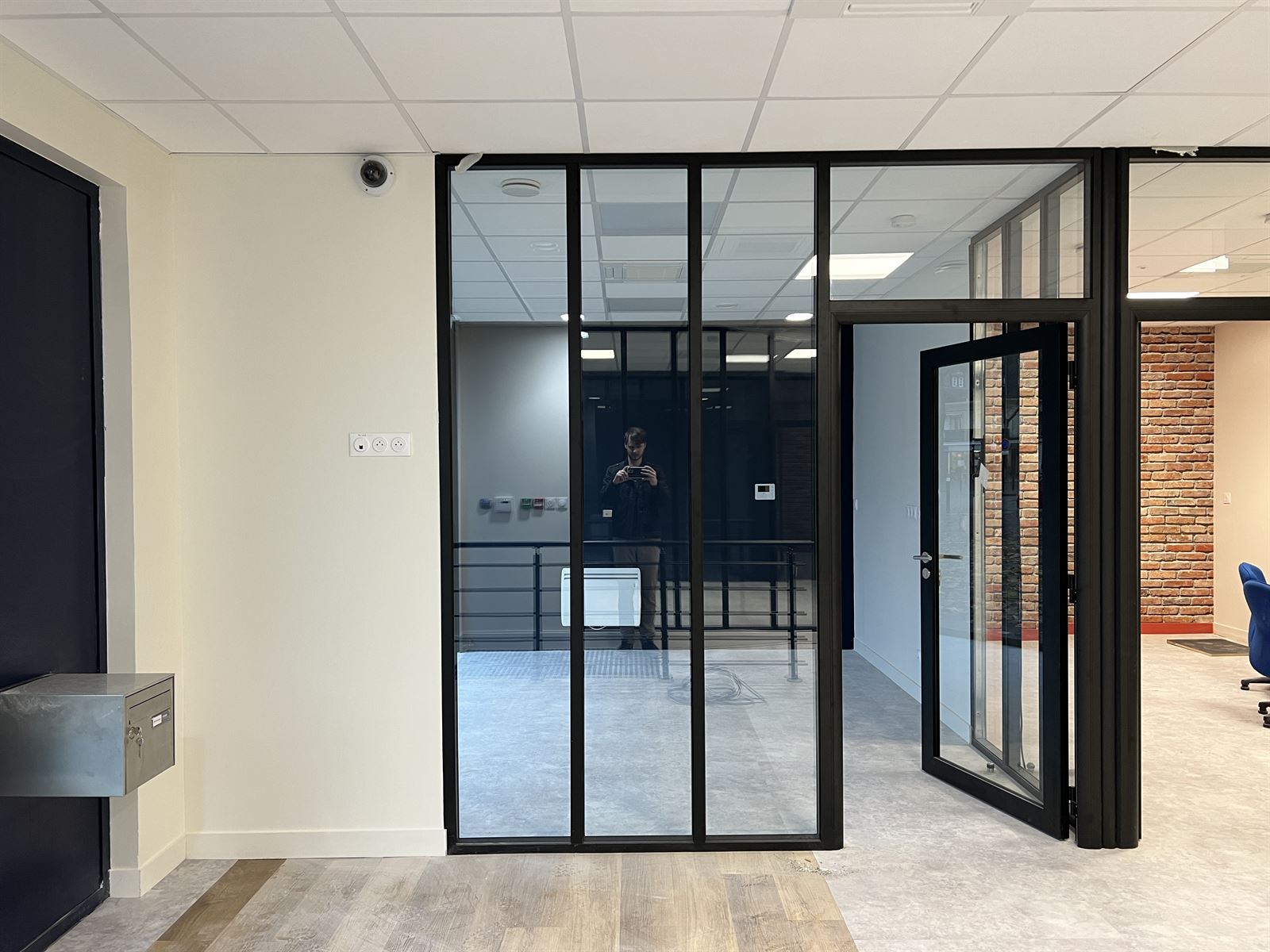 Bureaux rénovés à Le Havre, verrière