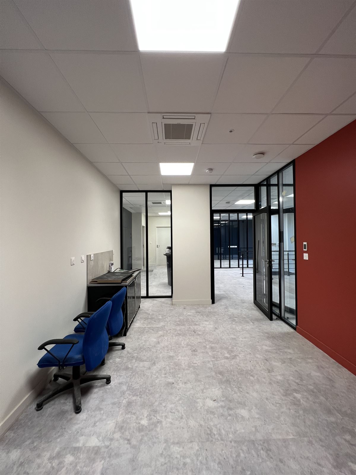 Bureaux rénovés à Le Havre, verrière
