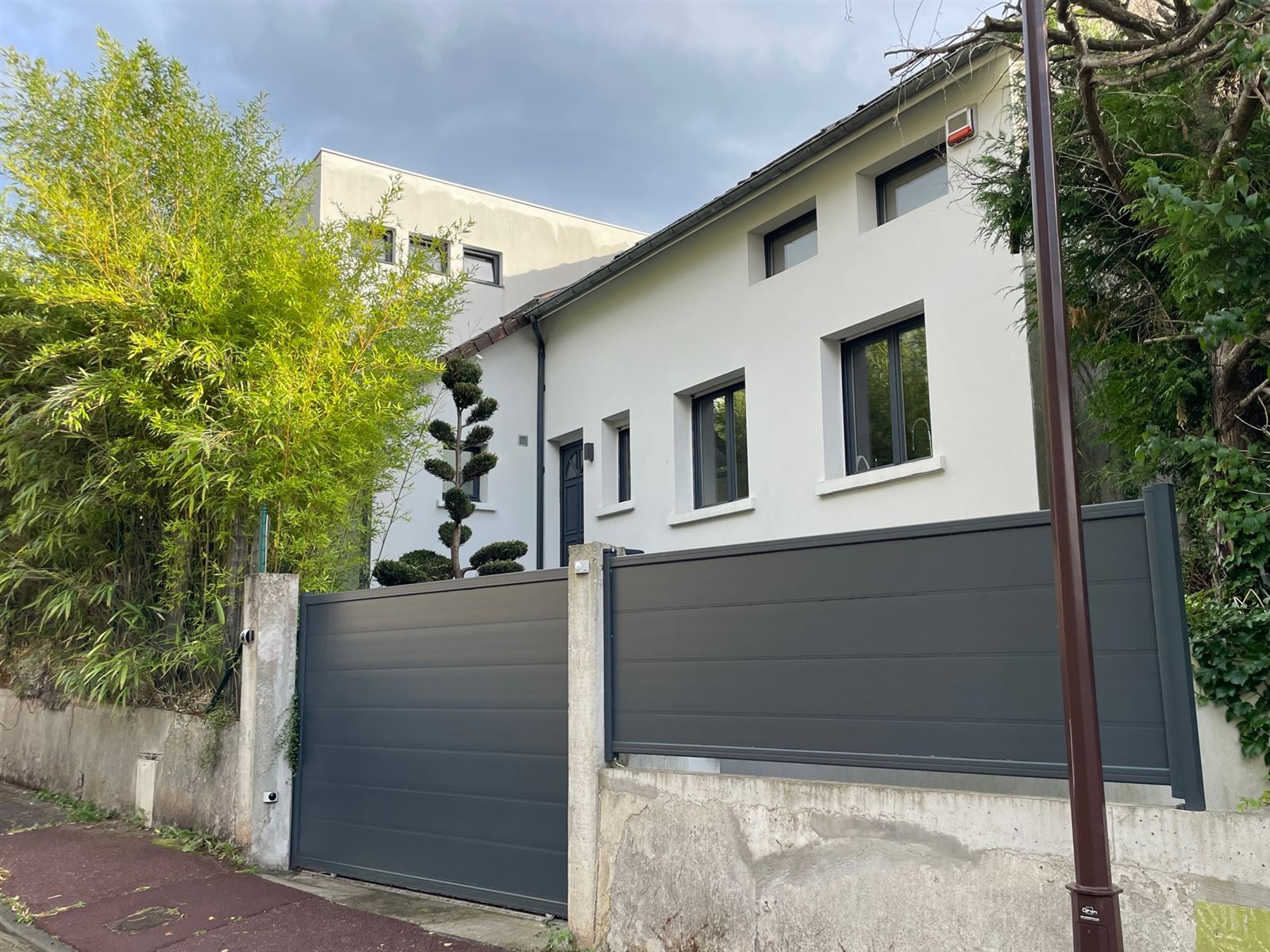 La maison, façade sur rue