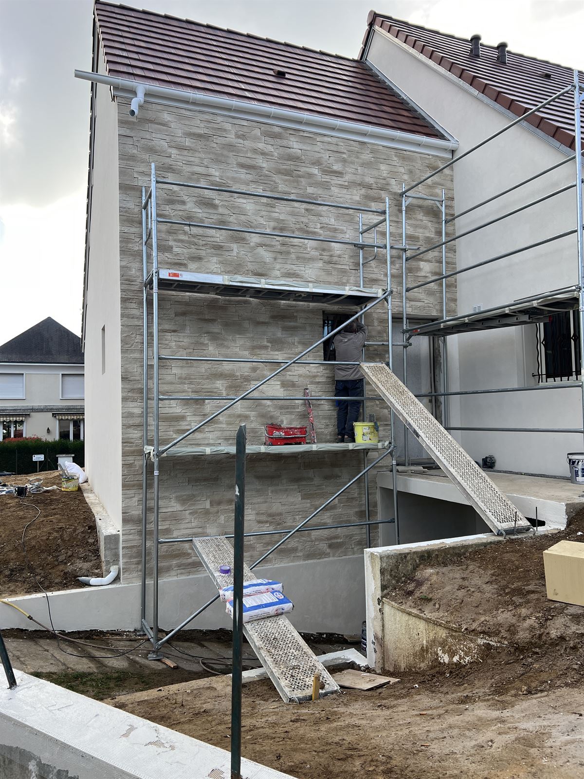 Façade en pierre, fin de chantier