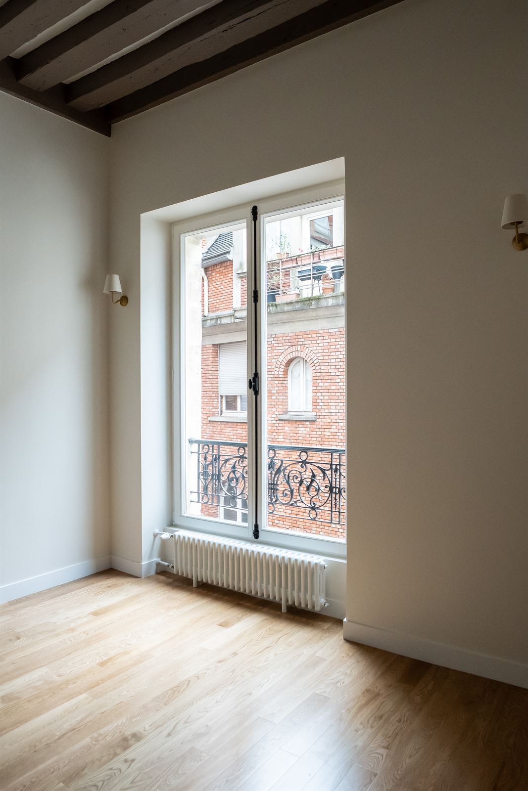 Pièce sous comble, parquet
